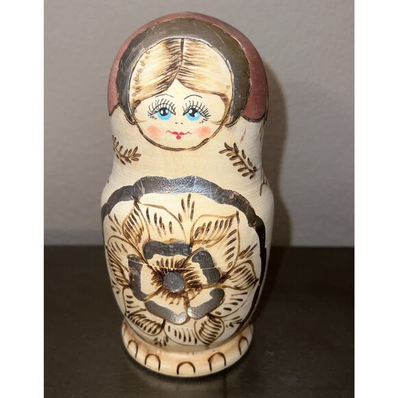 Vintage Russian Matryoshka Nesting Dolls 5pc Hand Painted Marked Wood Burned - Picture 2 of 7